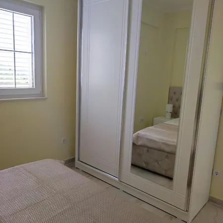 Haus Maximilian Lejlighed Sarandë