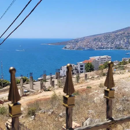 Haus Maximilian Sarandë