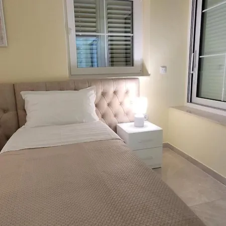 Haus Maximilian Appartement Saranda