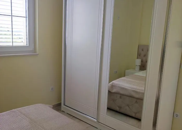 Haus Maximilian Apartmán Sarandë