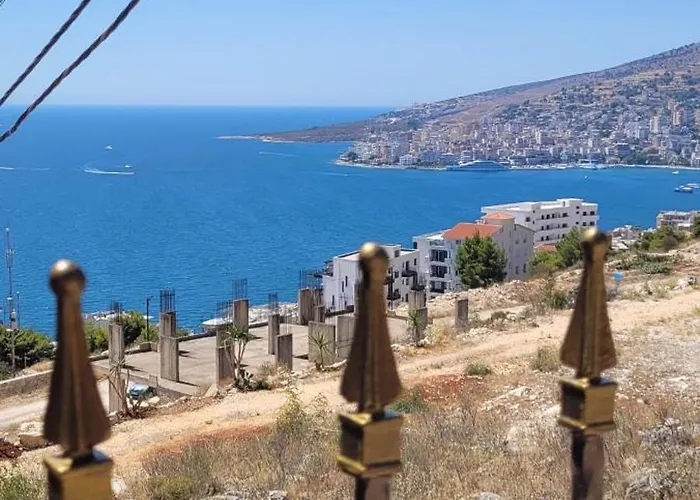 Haus Maximilian Sarandë